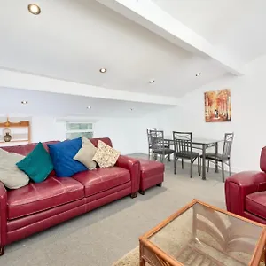 No 8 - Large 2 Bed Near Sefton Park And Lark Lane Apartment Liverpool